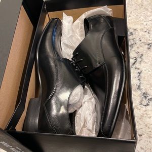 NWB Kenneth Cole New York Magic Place Oxfords, Black, Size 11